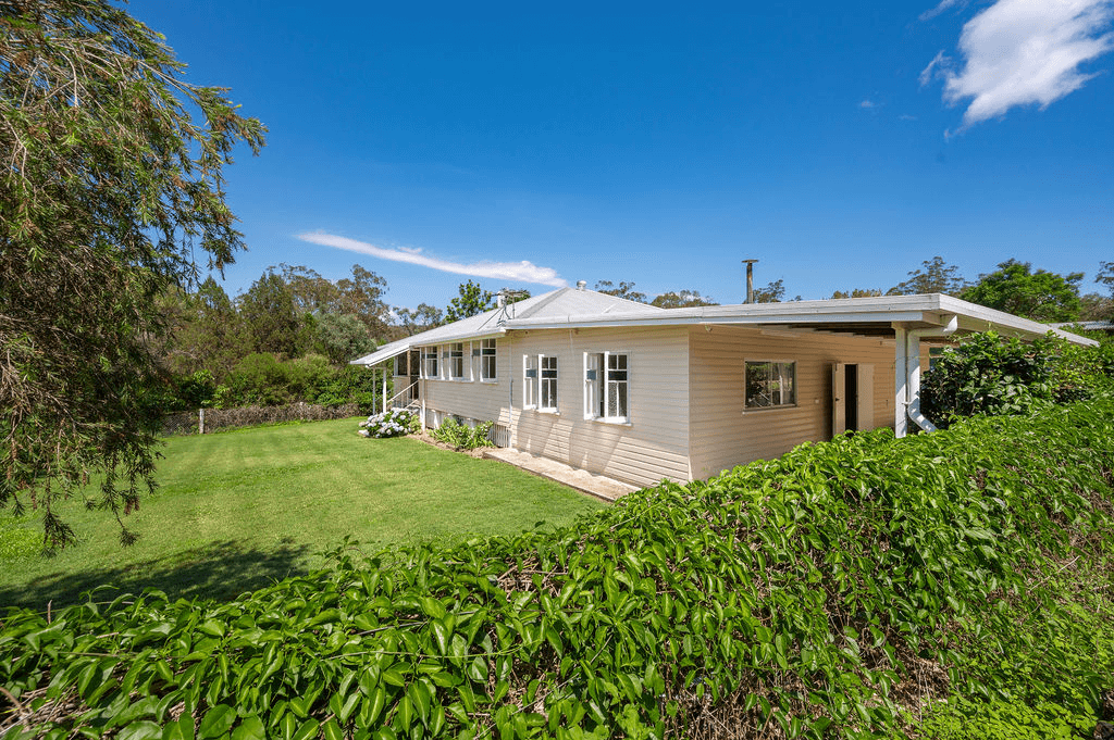 23 Mowbray Road, HERBERTON, QLD 4887