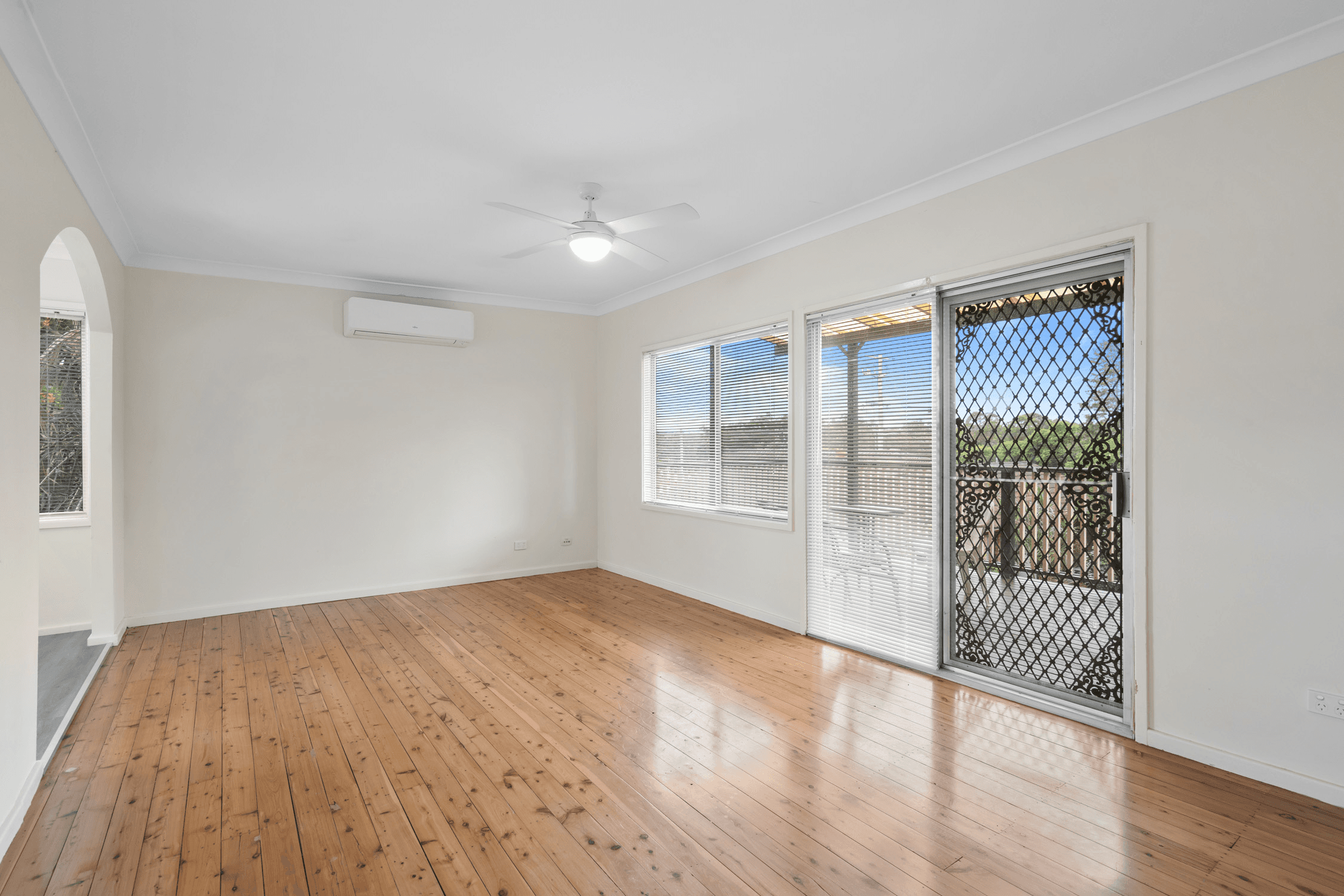 21 Chifley Road, MORISSET PARK, NSW 2264