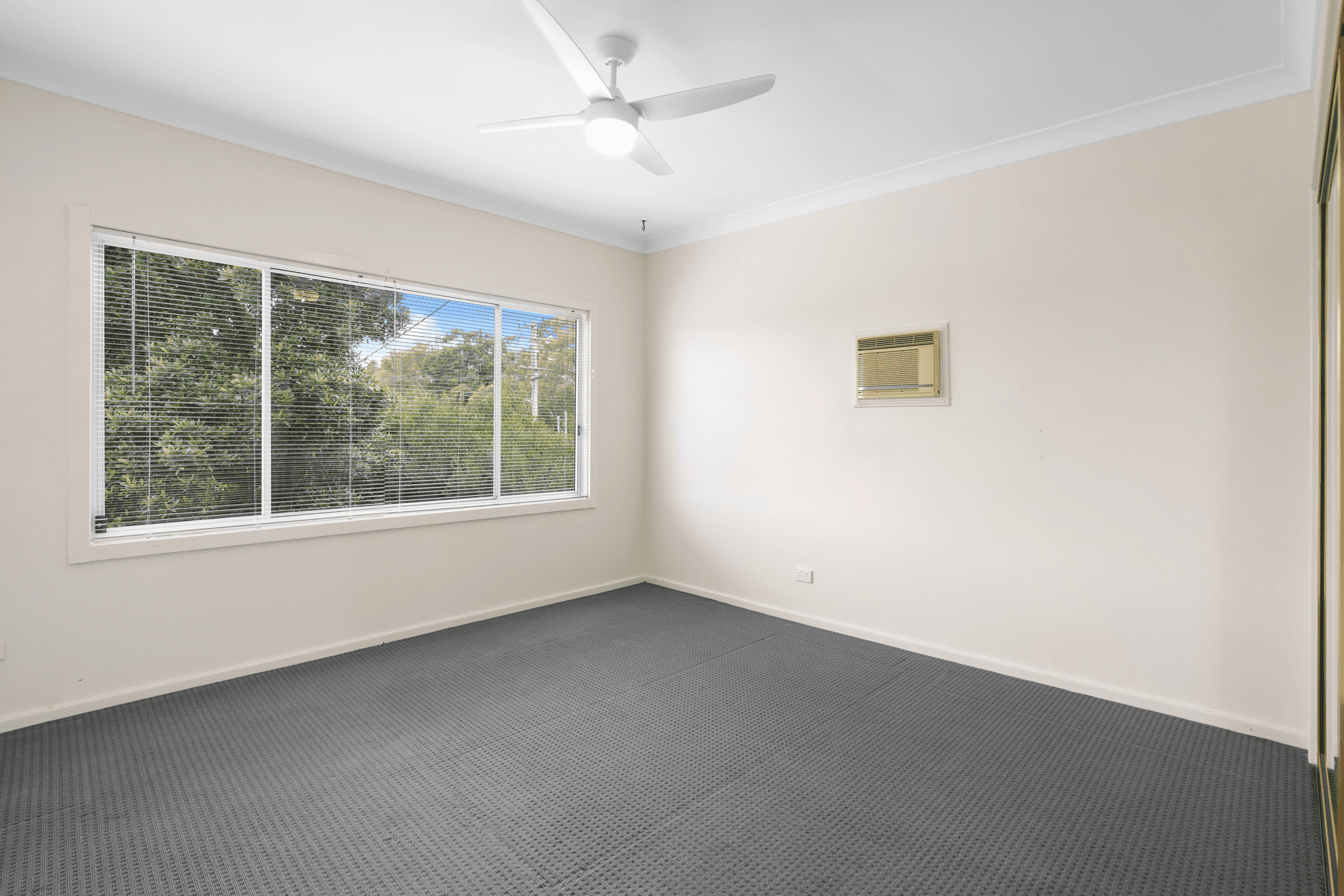 21 Chifley Road, MORISSET PARK, NSW 2264