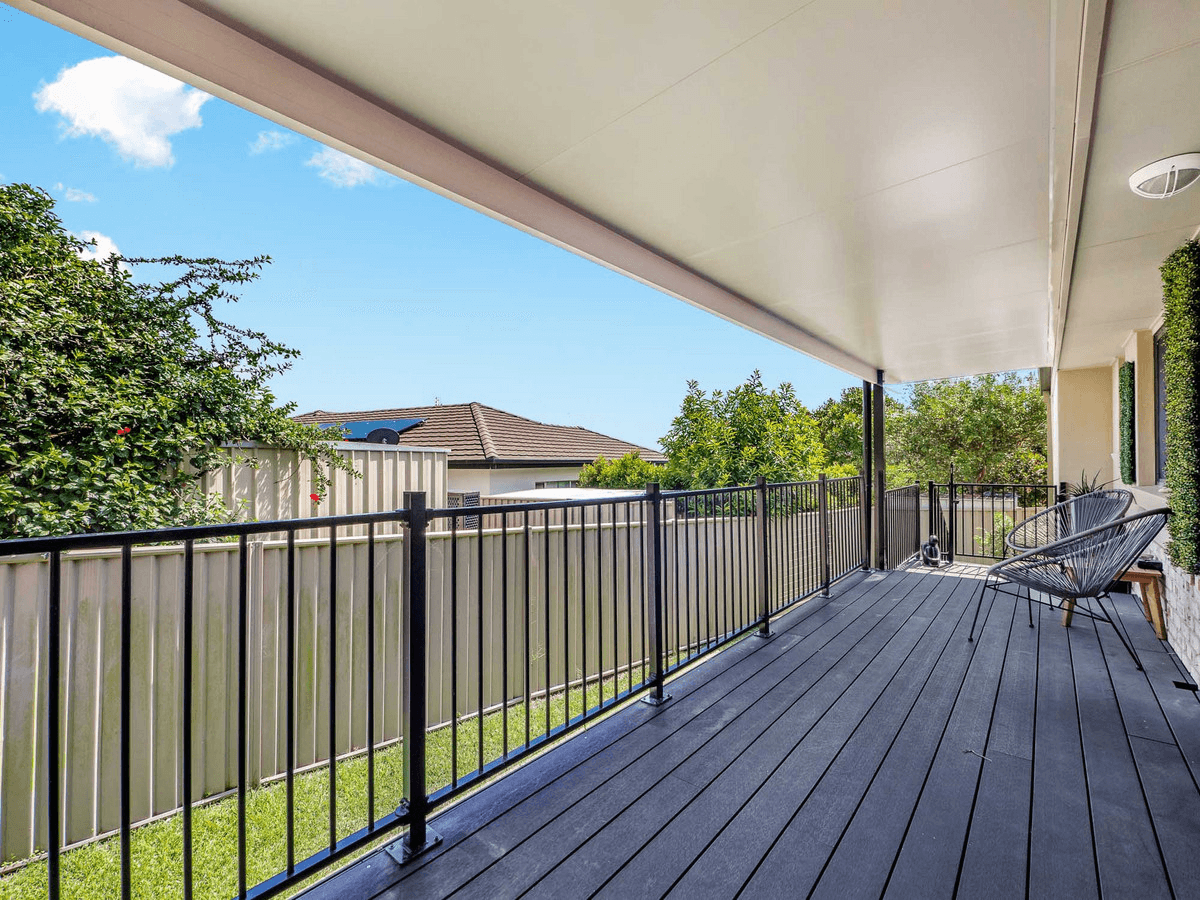 2/24 Lennox Circuit, Pottsville, NSW 2489