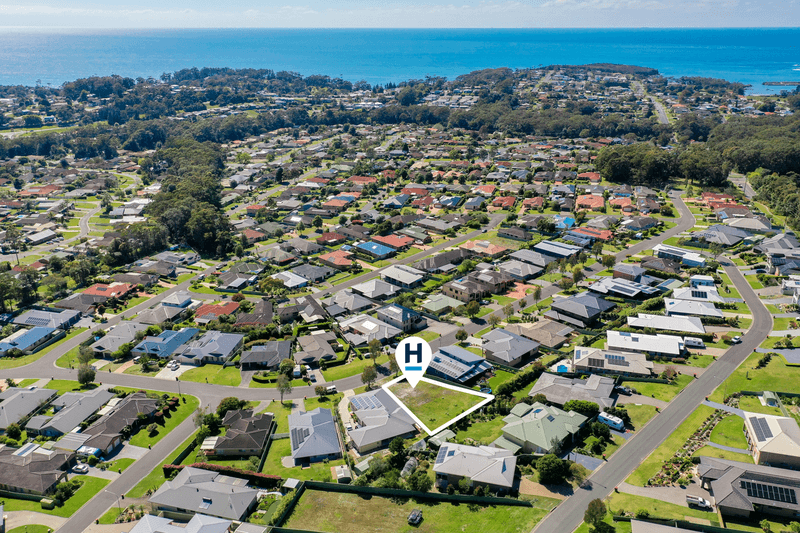 77 Golden Wattle Drive, ULLADULLA, NSW 2539