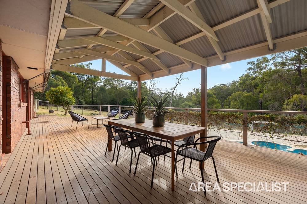 1045 McDonalds Track, Nyora, VIC 3987