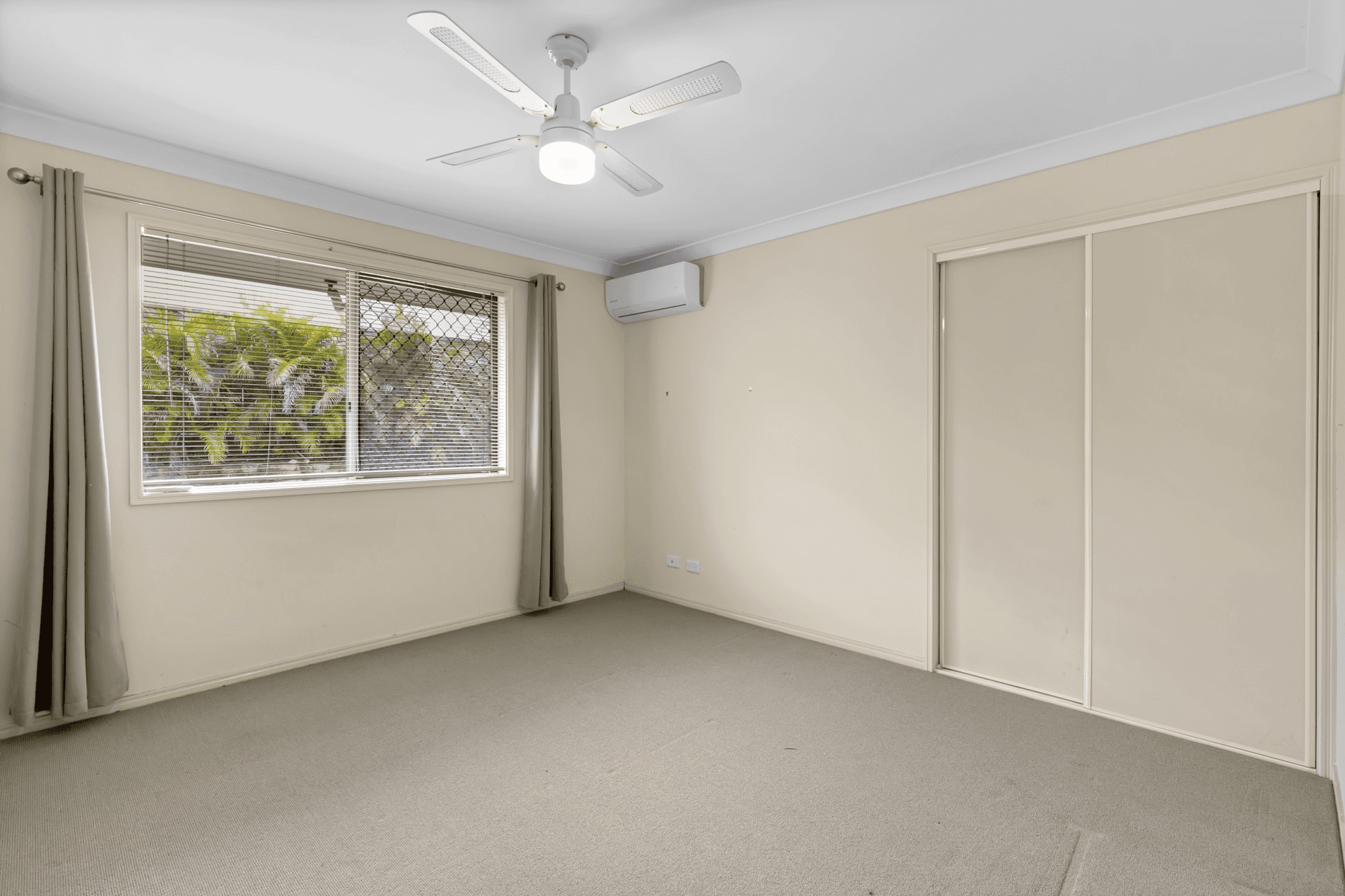 15 Corsair Street, MOGGILL, QLD 4070