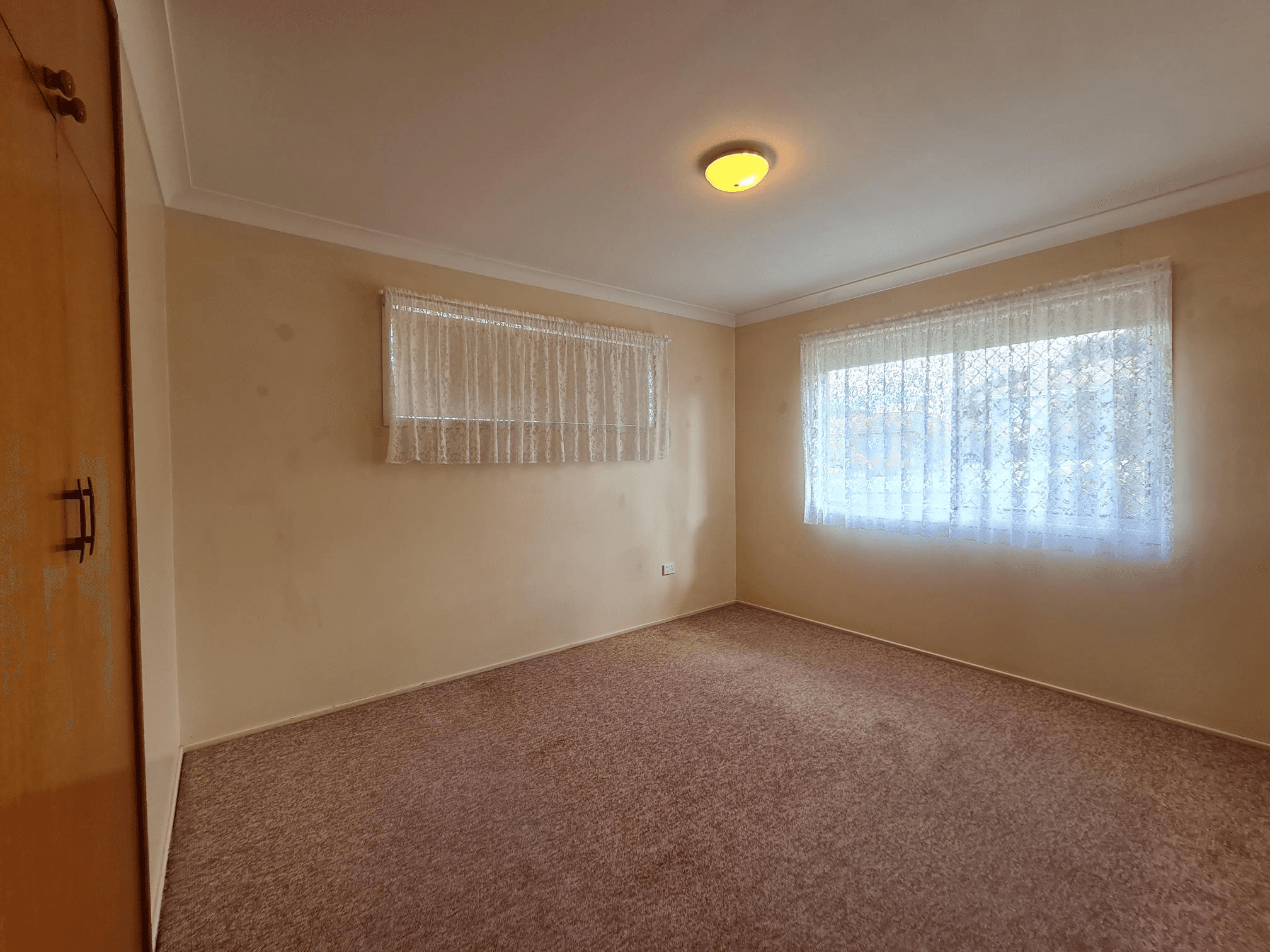 2/27 Hunter Street, CENTENARY HEIGHTS, QLD 4350