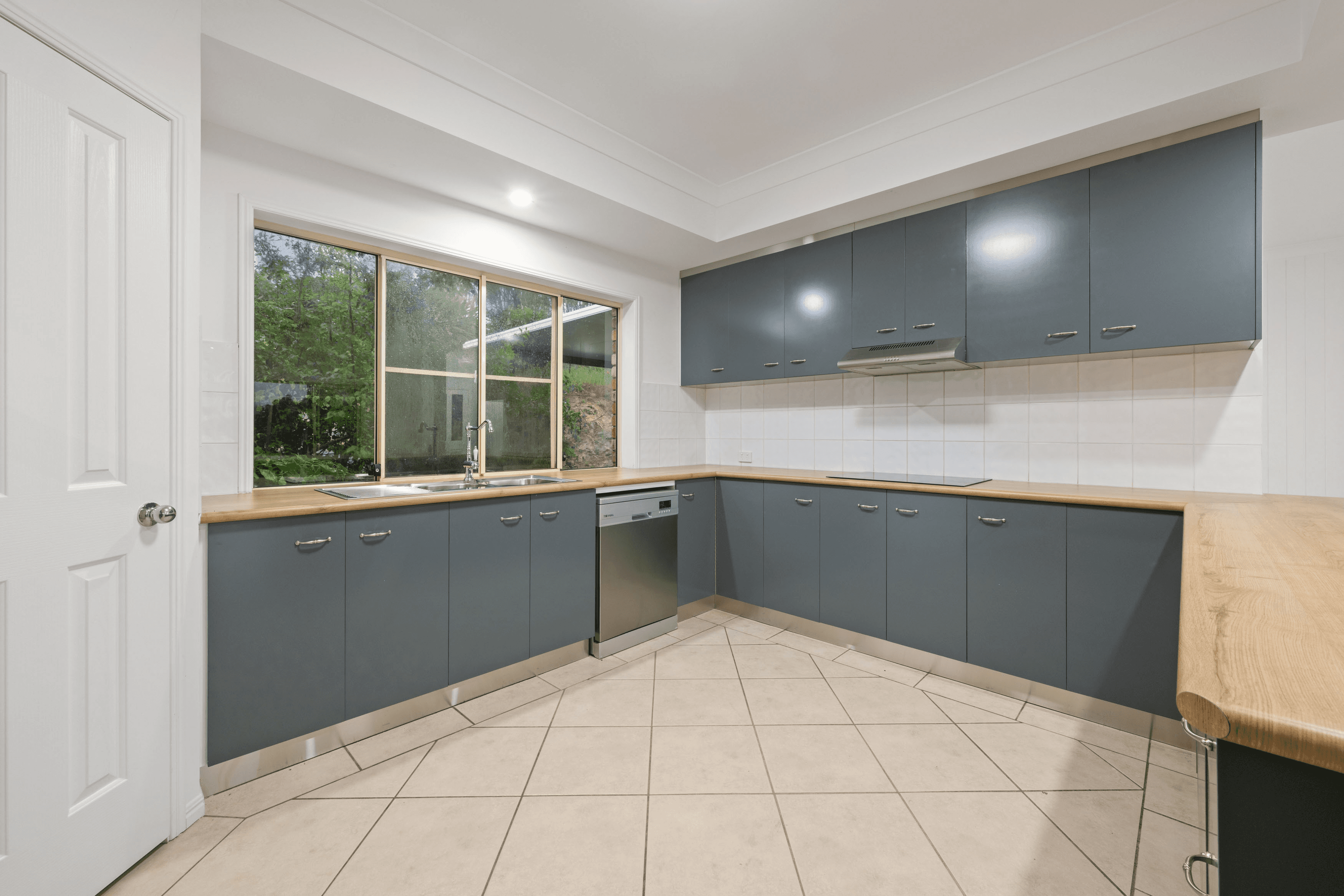 22-28 Canterbury Drive, MUNDOOLUN, QLD 4285