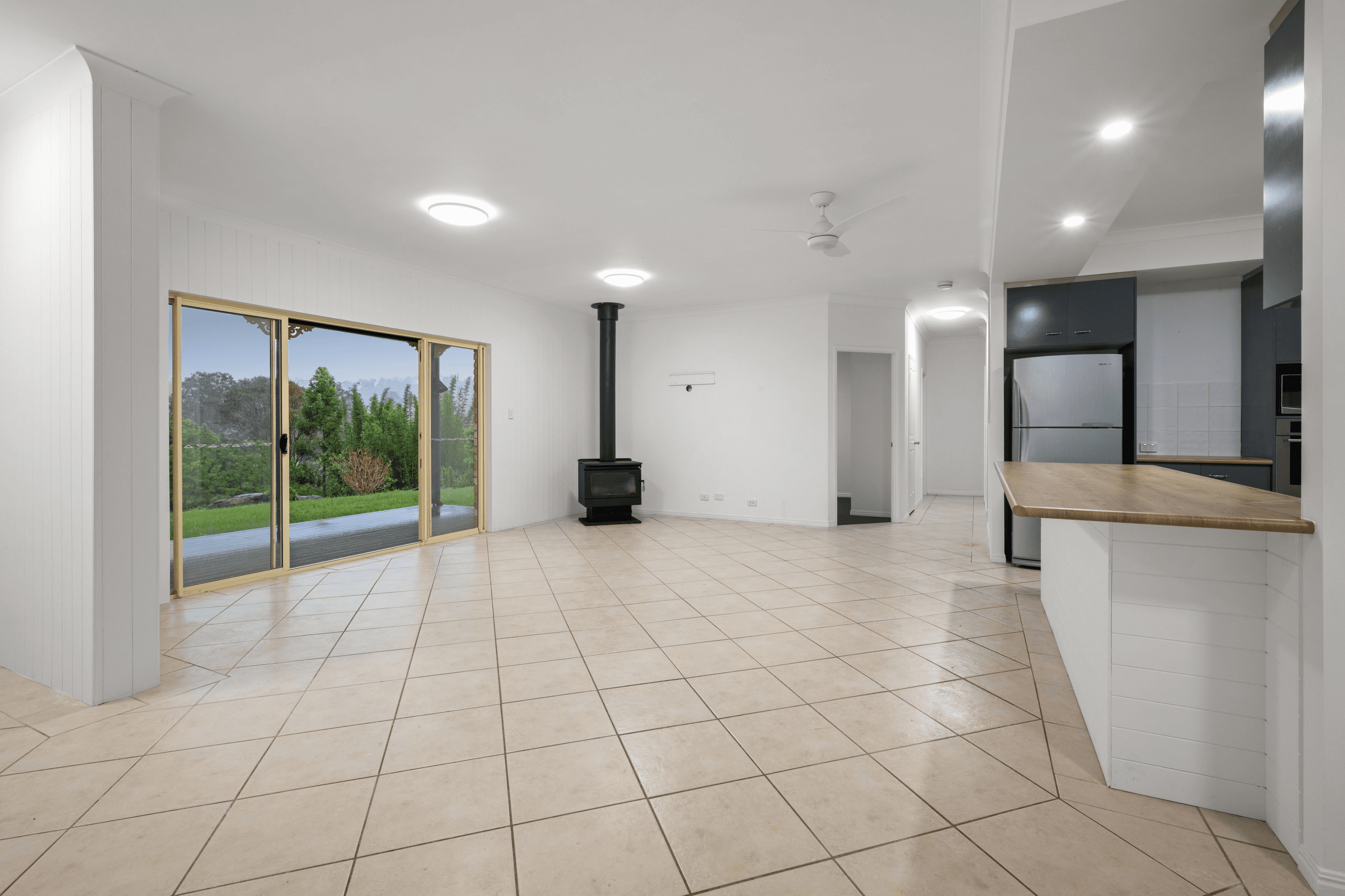 22-28 Canterbury Drive, MUNDOOLUN, QLD 4285