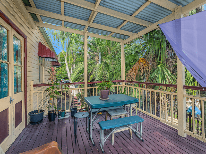 32 Lowry Street, NORTH IPSWICH, QLD 4305