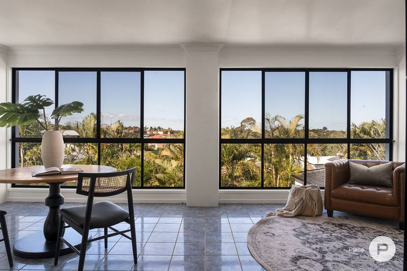 6 Hely Place, Mount Ommaney, QLD 4074