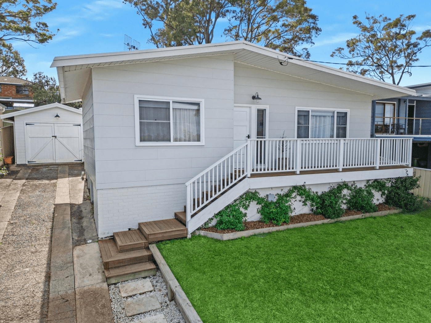 29 Elaine Avenue, BERKELEY VALE, NSW 2261