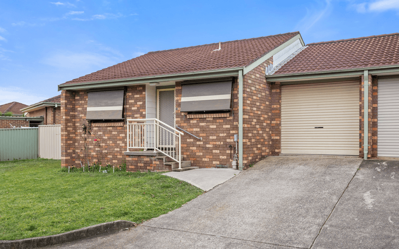 13/16 Bensley Road, MACQUARIE FIELDS, NSW 2564