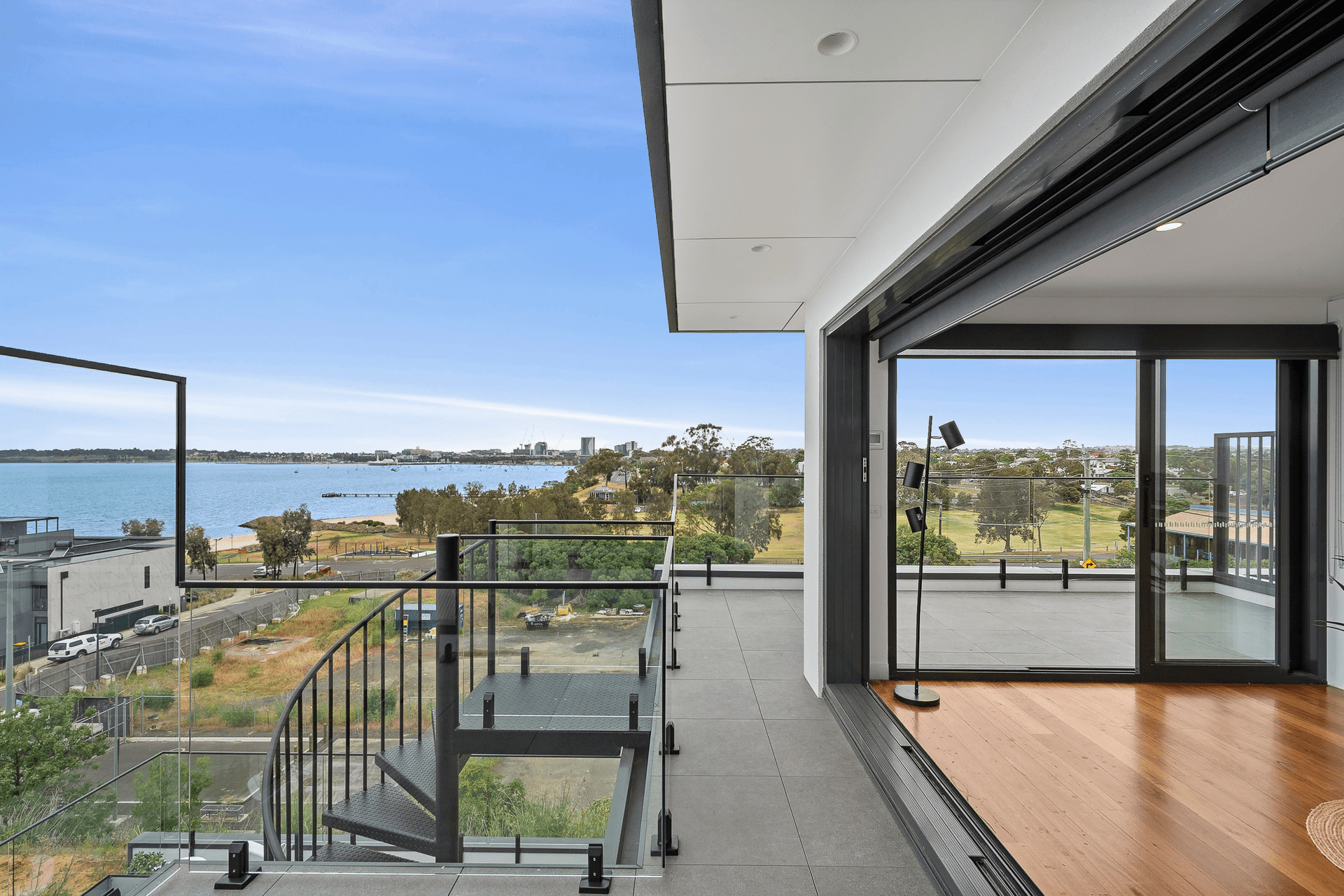 1/5 Balmoral Crescent, Rippleside, VIC 3215