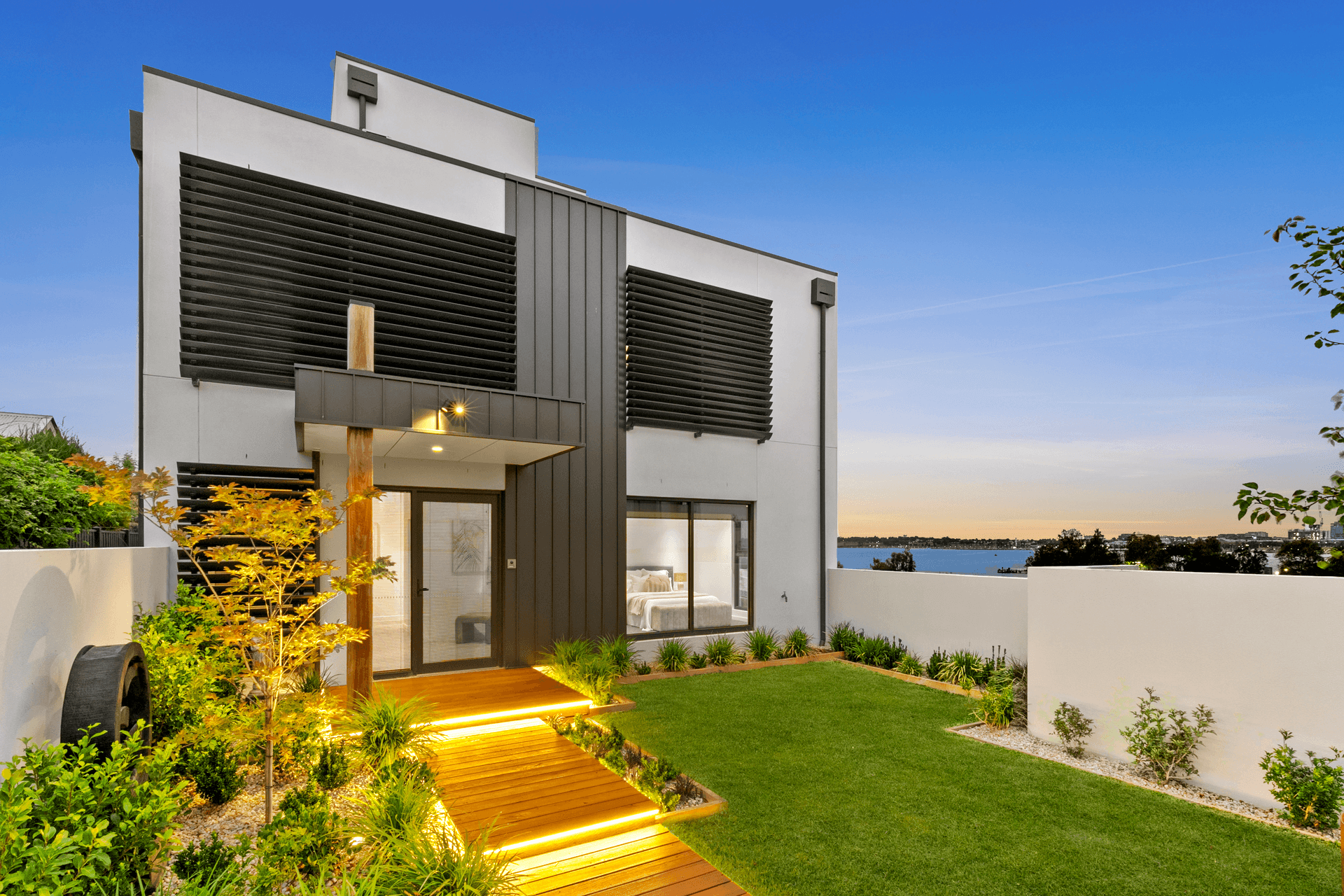 1/5 Balmoral Crescent, Rippleside, VIC 3215