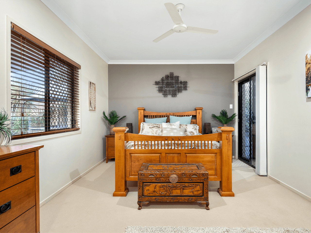 1 Hibiscus Way, SPRINGFIELD LAKES, QLD 4300