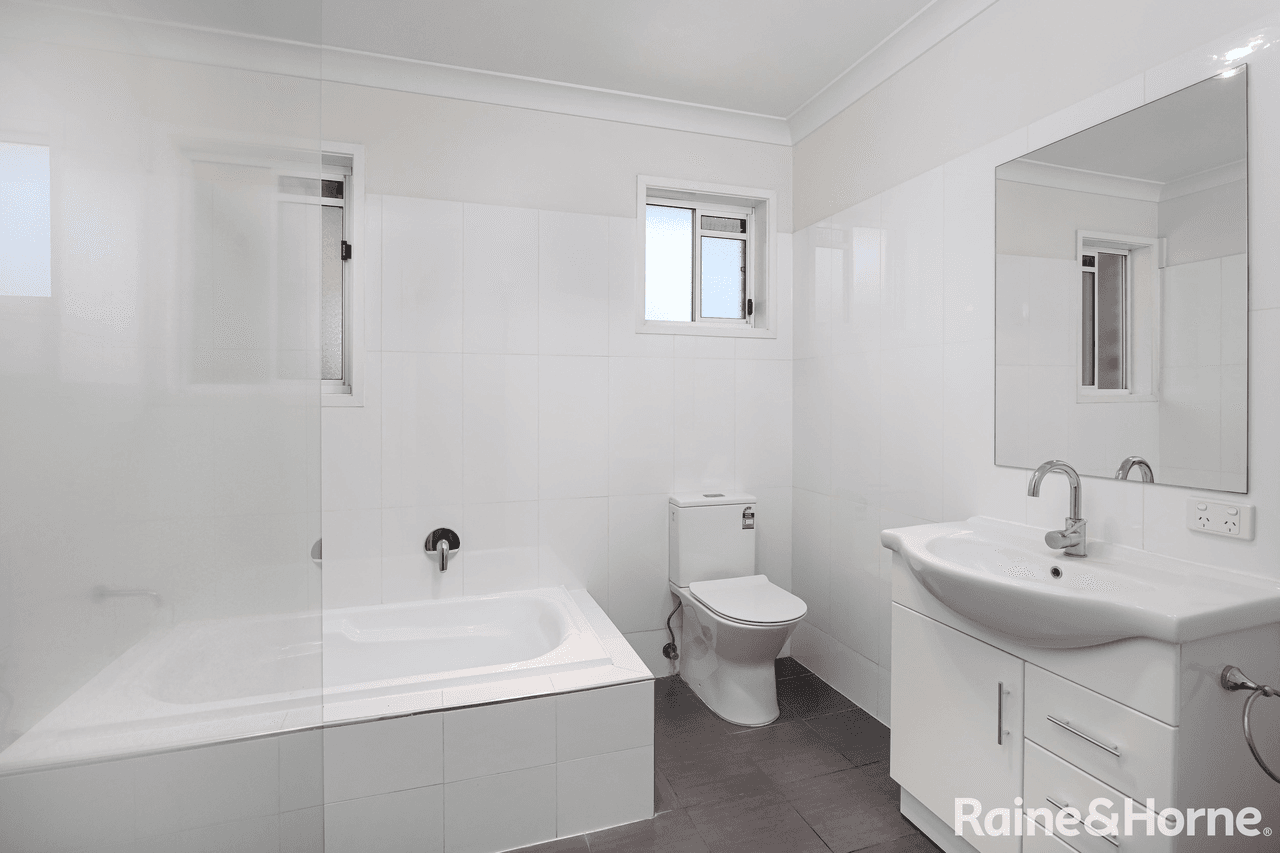 2/5 McKinnon Street, WAGGA WAGGA, NSW 2650