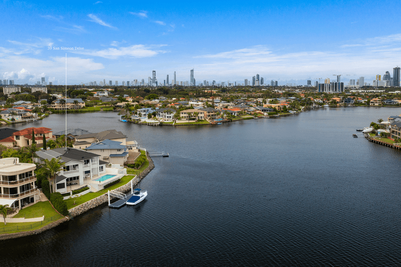 39 San Simeon Drive, Clear Island Waters, QLD 4226