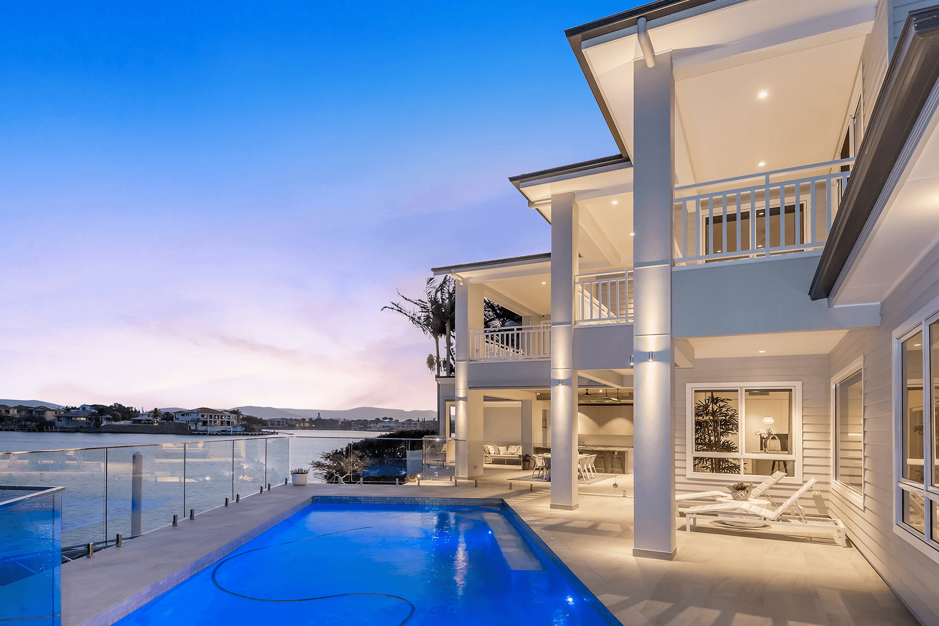 39 San Simeon Drive, Clear Island Waters, QLD 4226