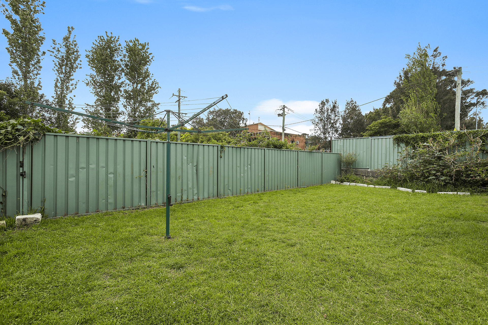 18 Ajax Avenue, North Wollongong, NSW 2500