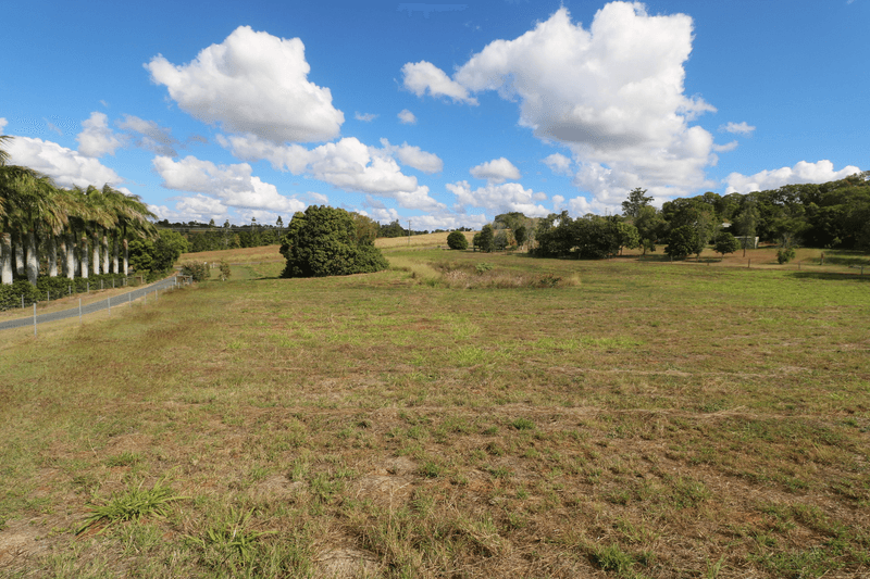 44 Huxley Road, Childers, QLD 4660