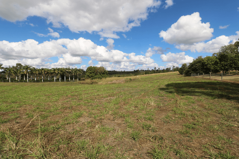 44 Huxley Road, Childers, QLD 4660