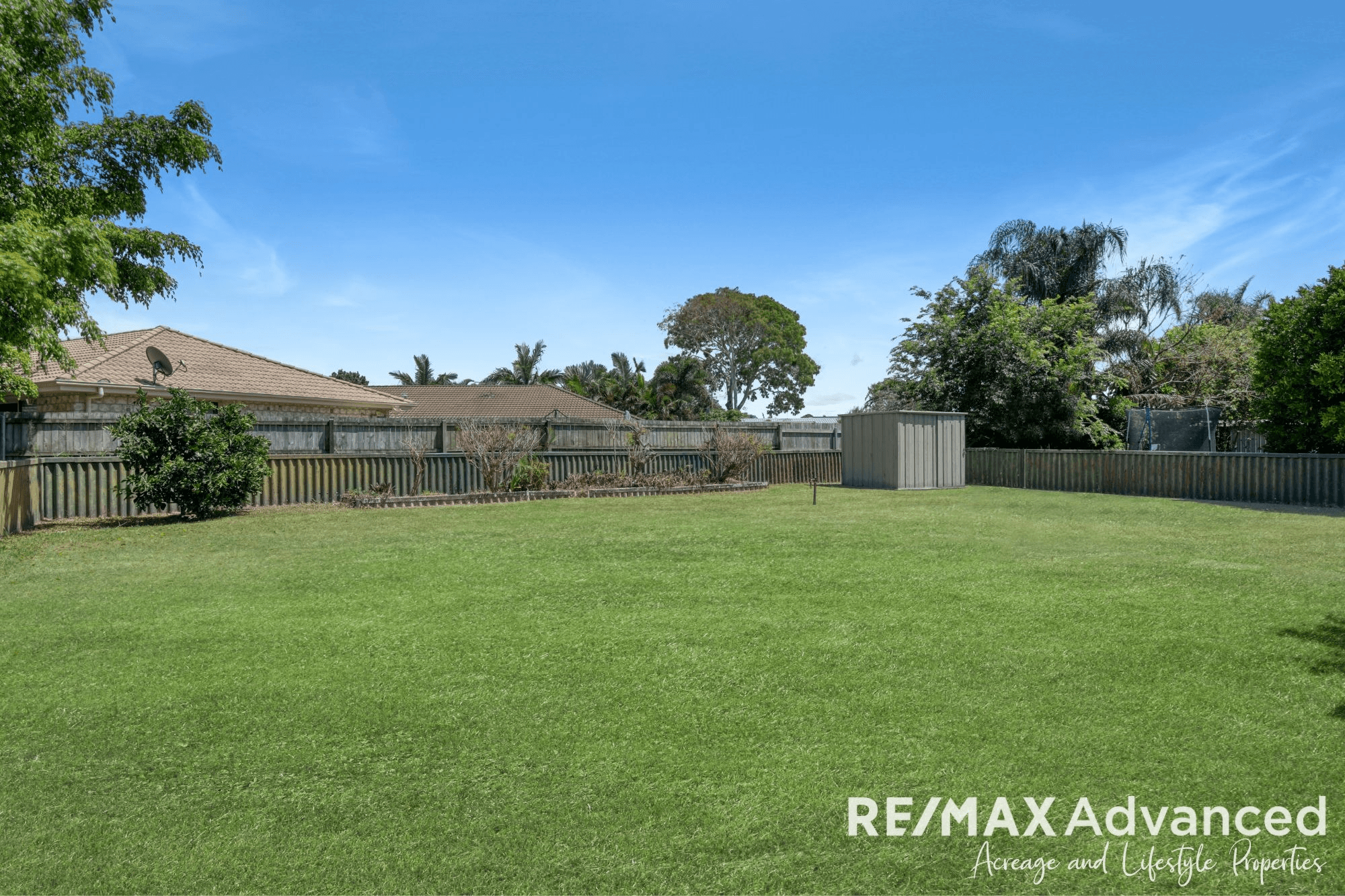 14 Moatah Drive, Beachmere, Qld 4510