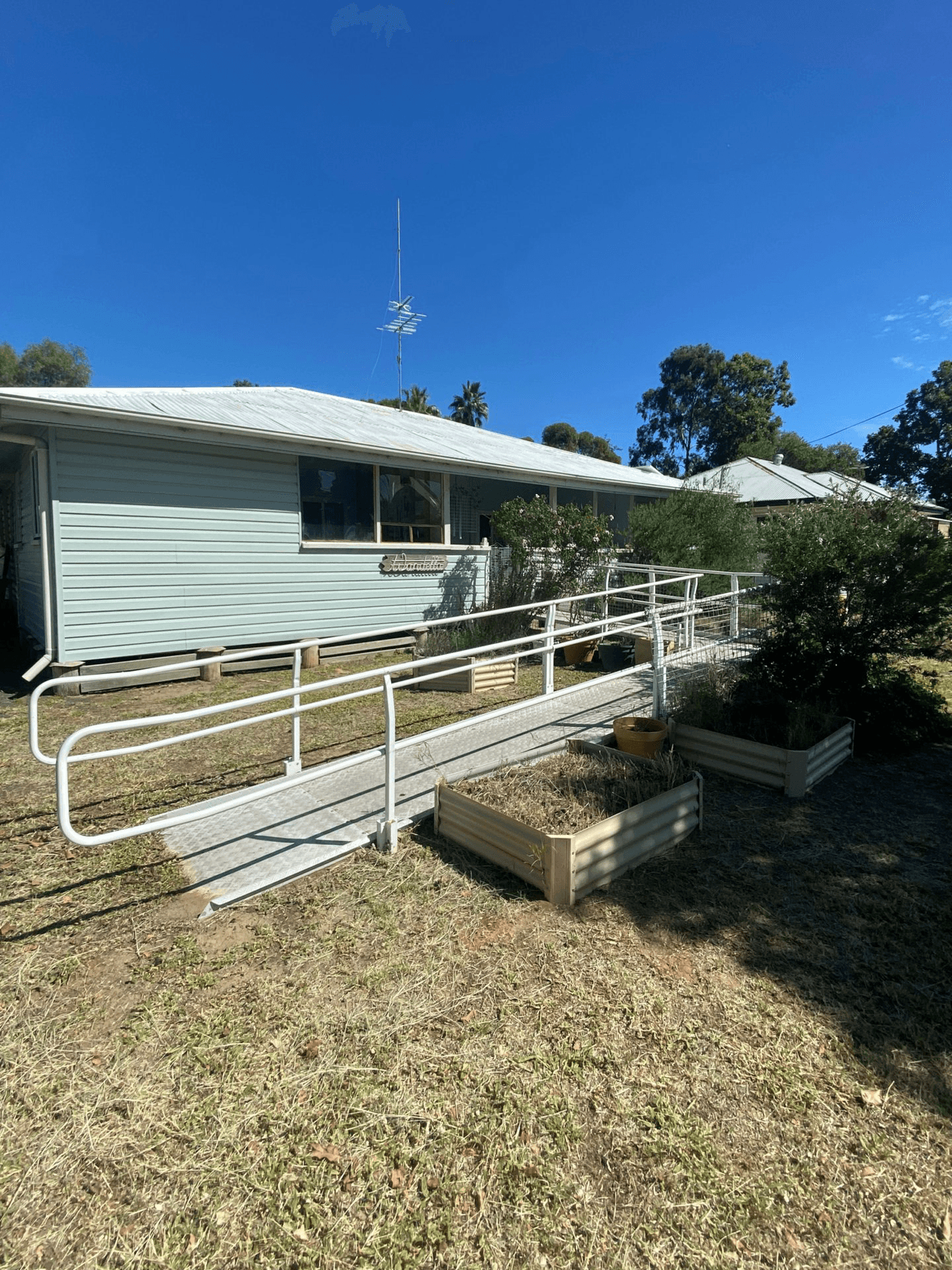 15 Elizabeth Street, MITCHELL, QLD 4465