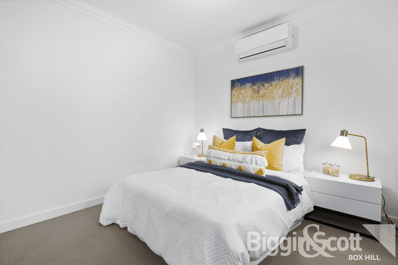 2/21 Ian Grove, BURWOOD, VIC 3125