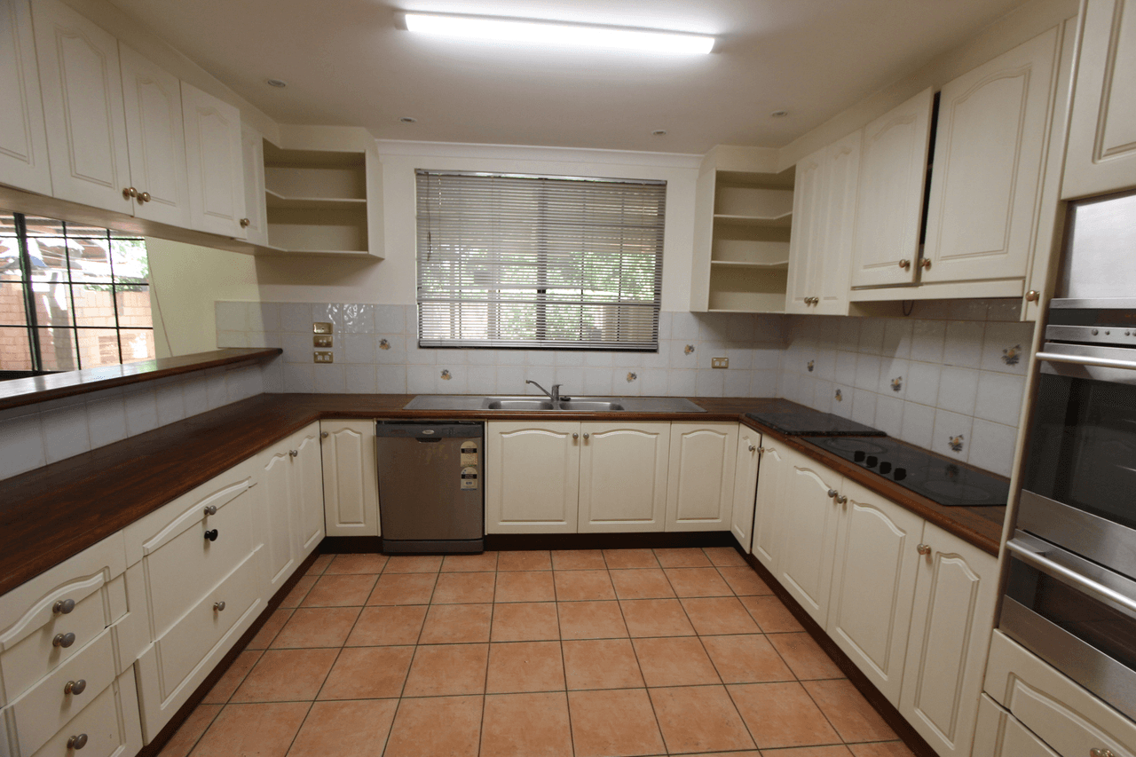 4 Haddon Way, NICKOL, WA 6714