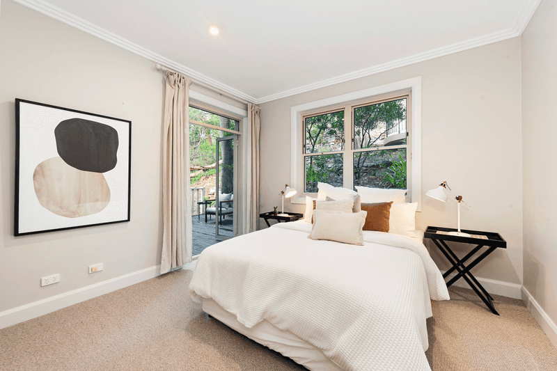 169 Edinburgh Road, Castlecrag, NSW 2068