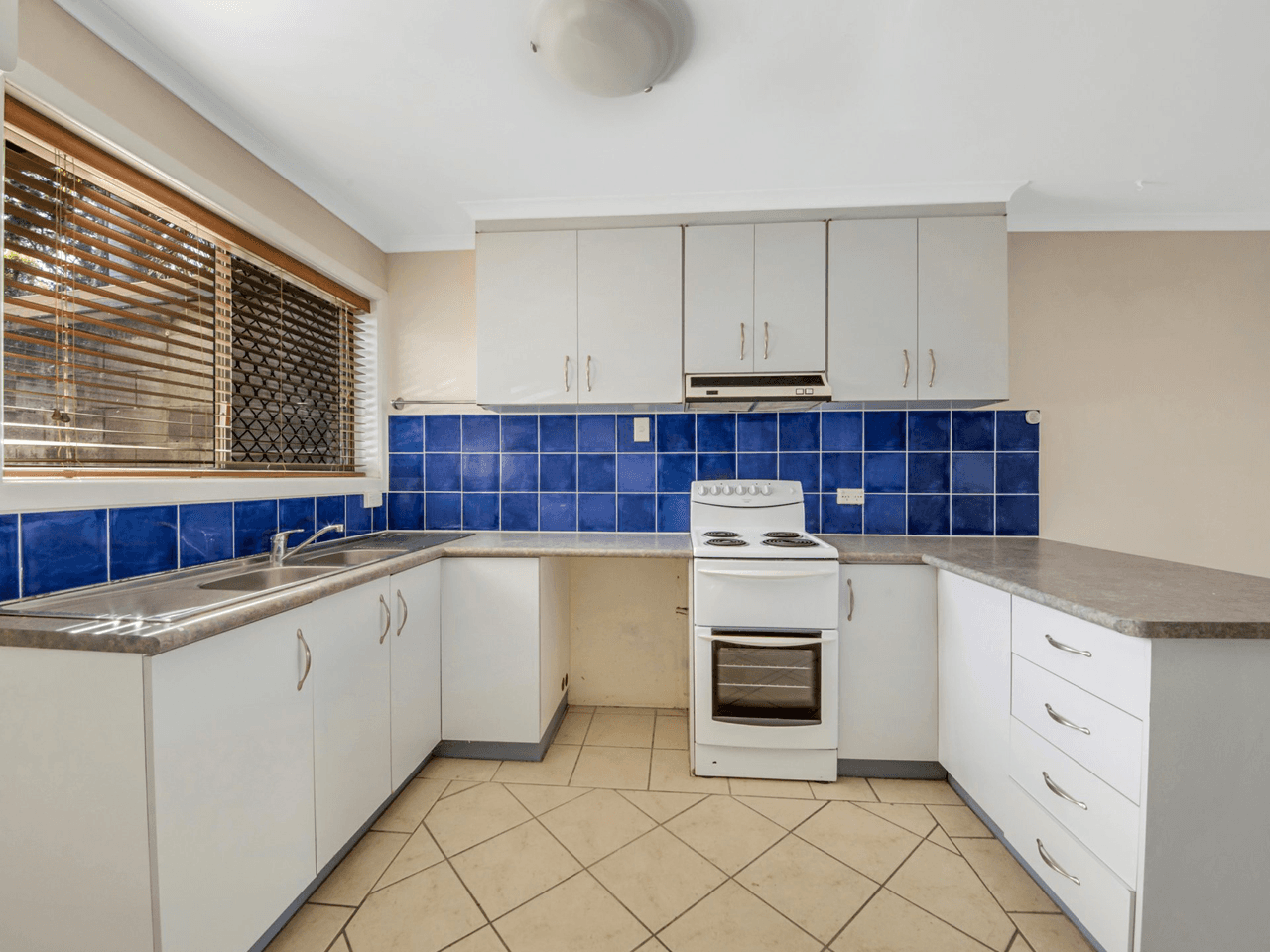 4/26 Beach Avenue, TANNUM SANDS, QLD 4680