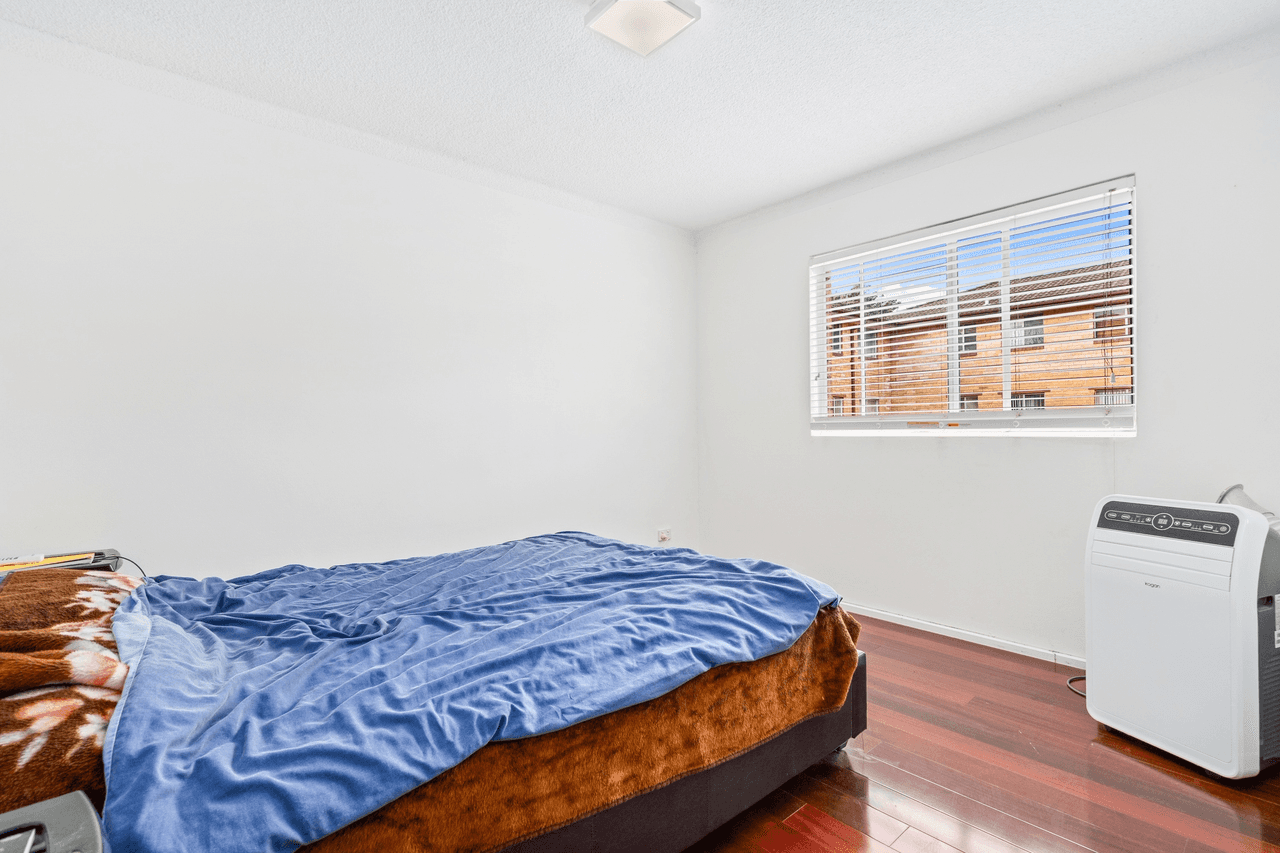 16/4 ST JOHNS Road, CABRAMATTA, NSW 2166