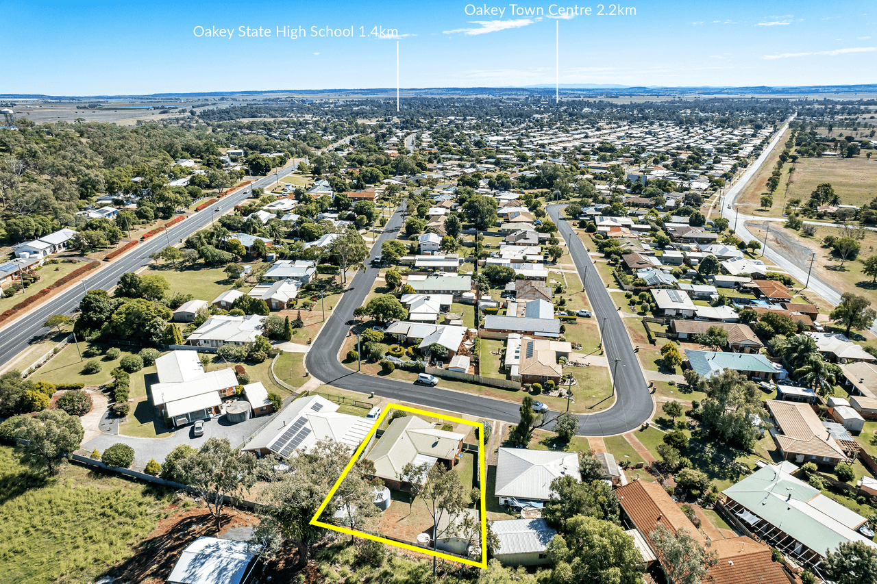 32 Robb Street, OAKEY, QLD 4401