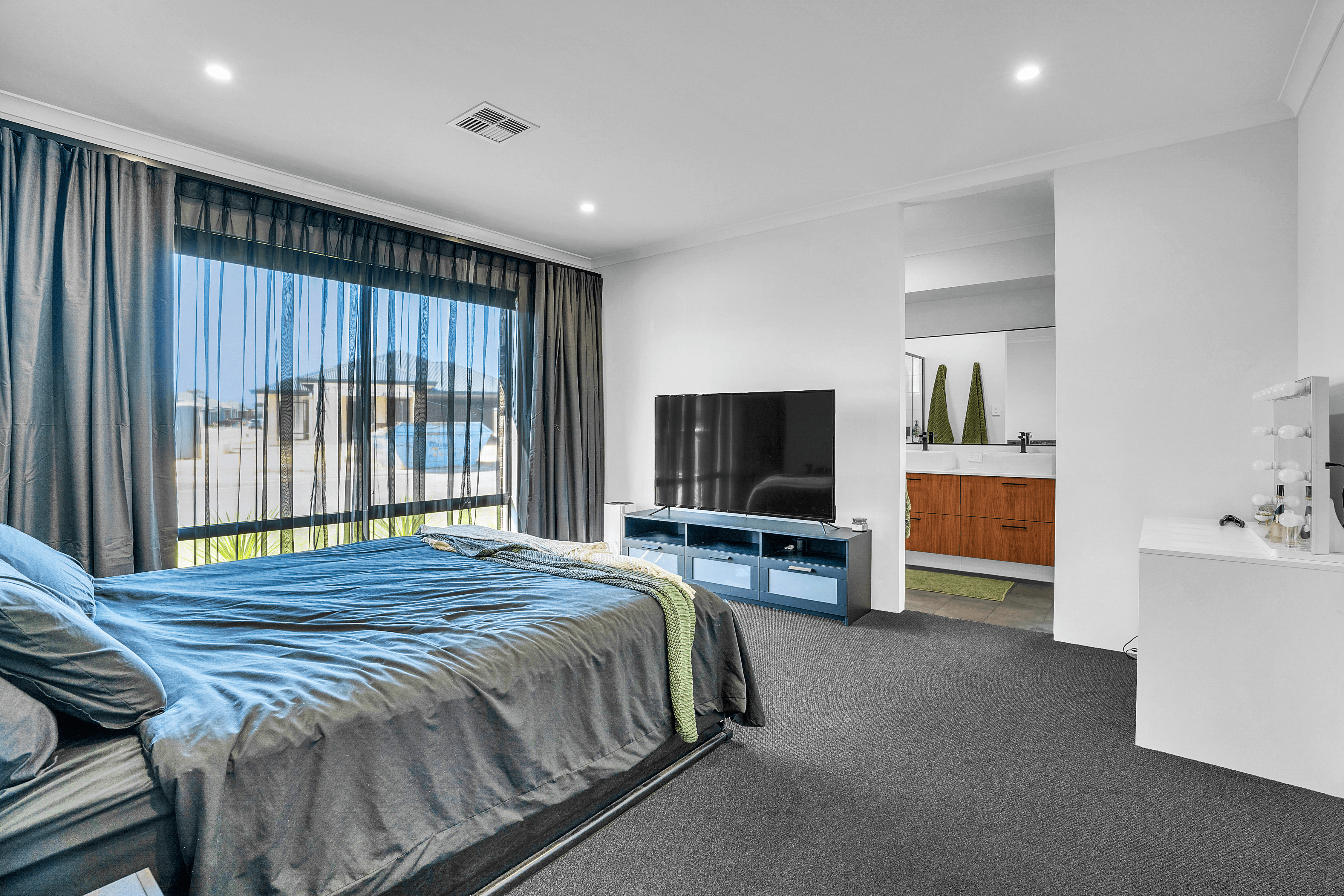 12 Salisbury Loop, BALDIVIS, WA 6171