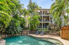 64 Oyster Point Road, BANORA POINT, NSW 2486