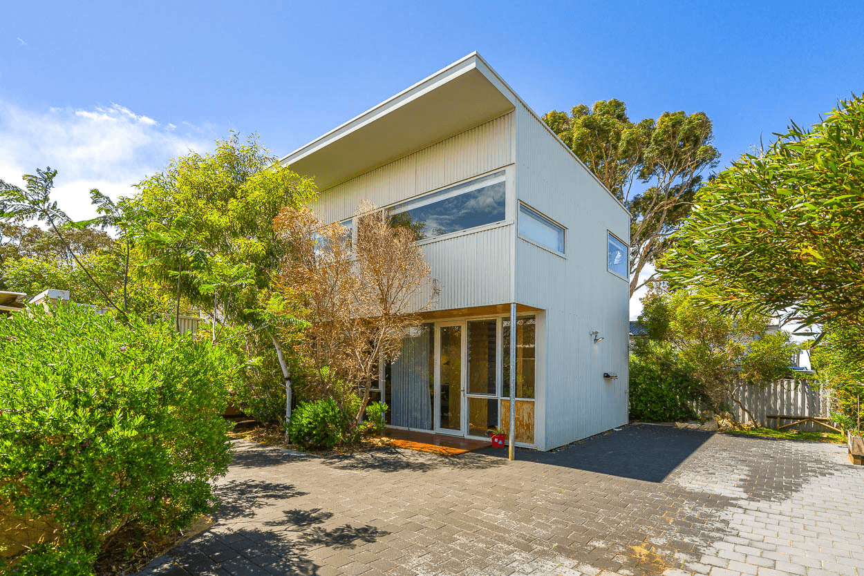 39A Erpingham Rd, Hamilton Hill, WA 6163