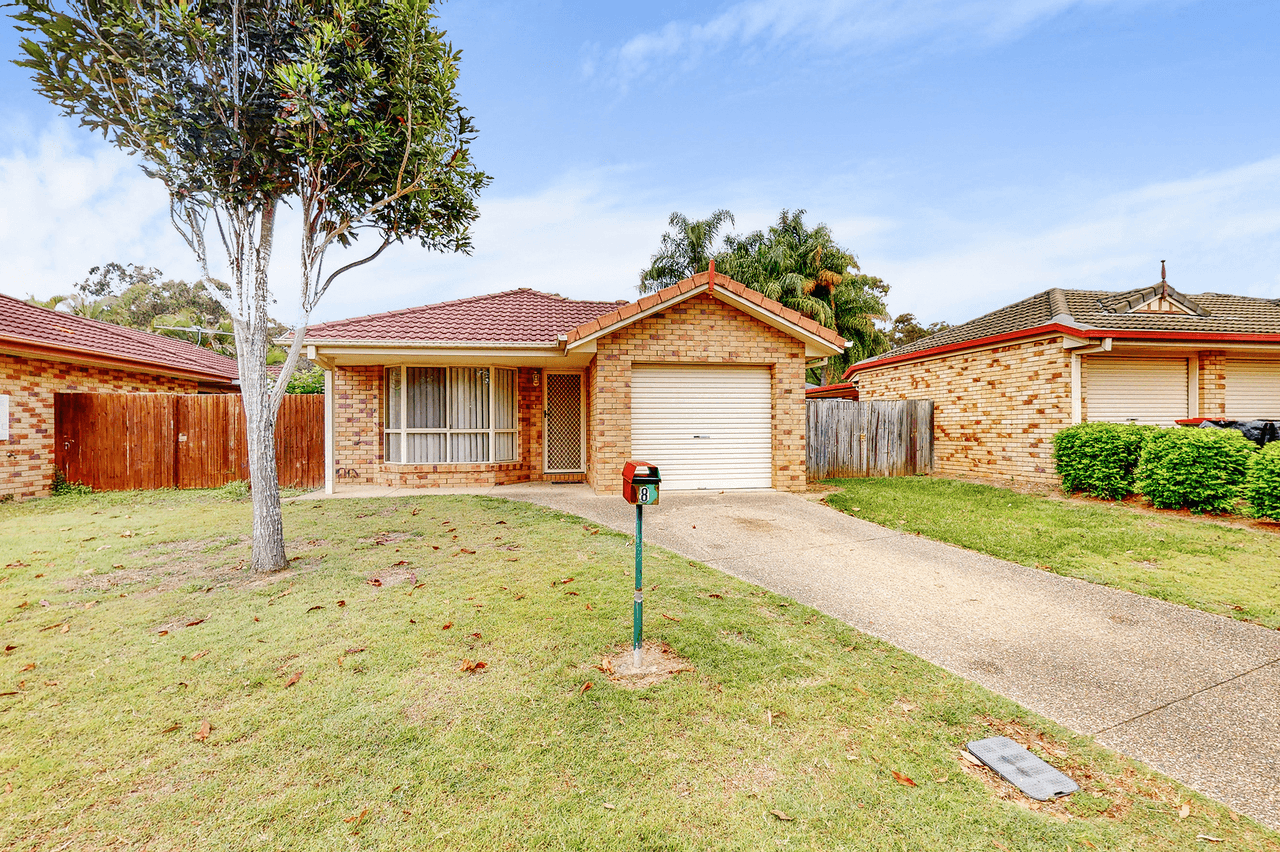 8 Acorn Circuit, FOREST LAKE, QLD 4078