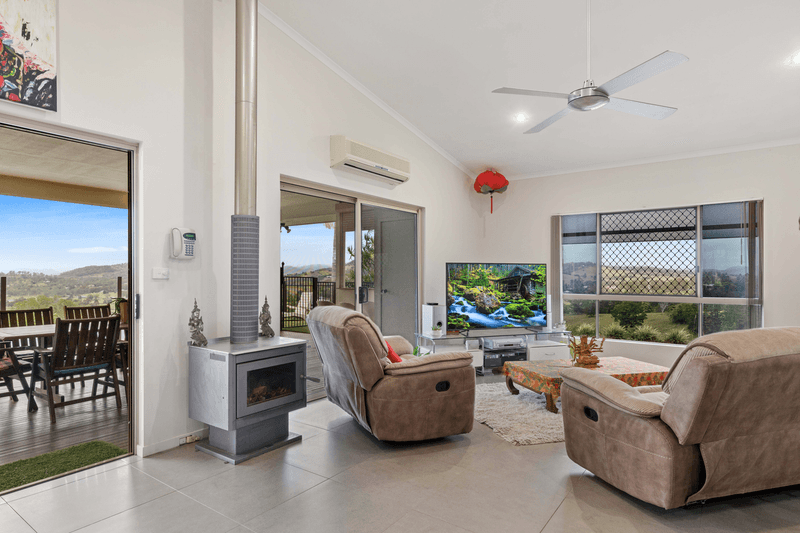 34 Figtree Road, CHATSWORTH, QLD 4570