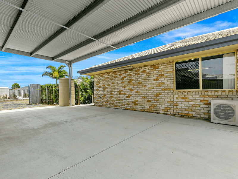 15 Endeavour Way, ELI WATERS, QLD 4655