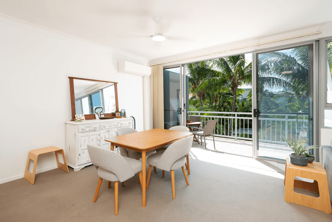 52/13 Bright Avenue, LABRADOR, QLD 4215