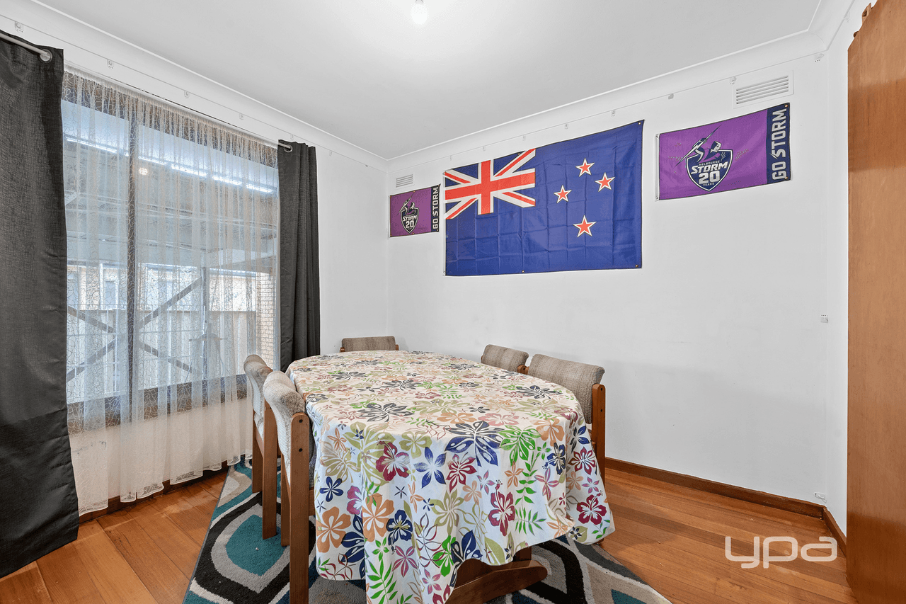 17 Gillespie Road, ST ALBANS, VIC 3021