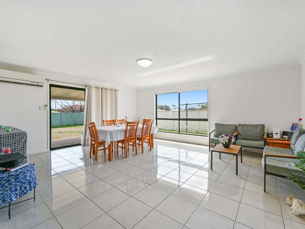 13 Berghofer Drive, OAKEY, QLD 4401