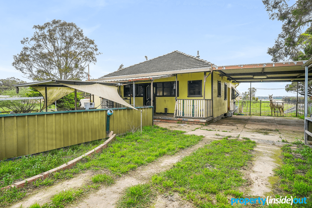 12 Railway Road South, MULGRAVE, NSW 2756