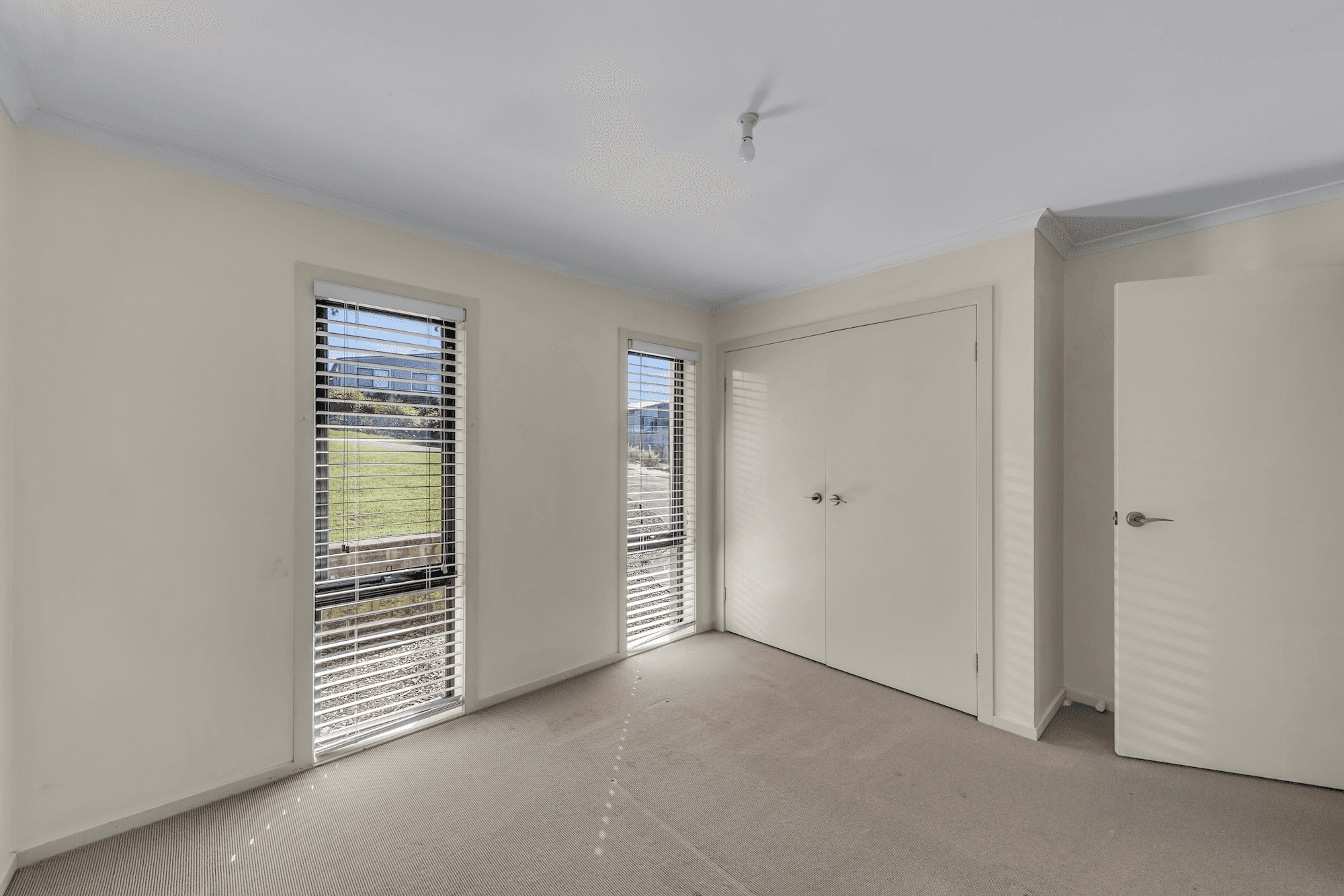 4D Elizabeth Parade, Tura Beach, NSW 2548