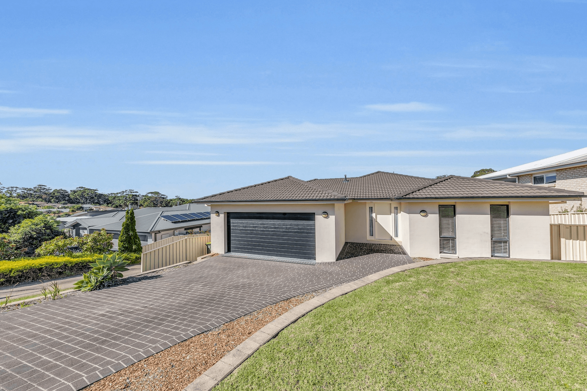 4D Elizabeth Parade, Tura Beach, NSW 2548