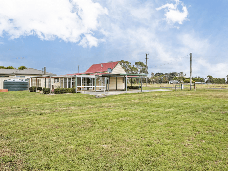 16 Leesville Road, Smithton, TAS 7330