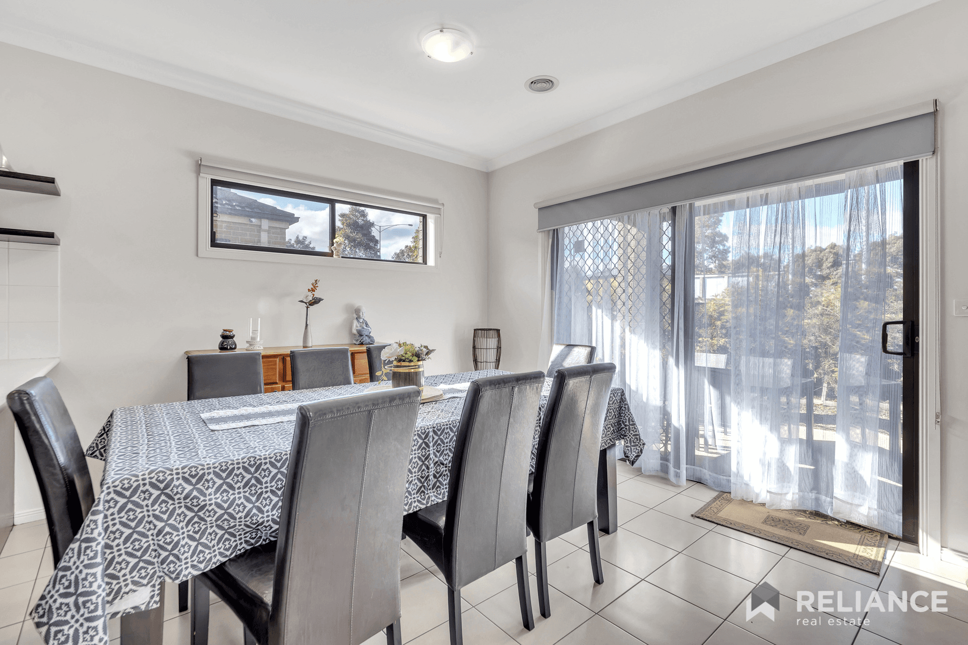 15 Blackshaws Place, Caroline Springs, VIC 3023