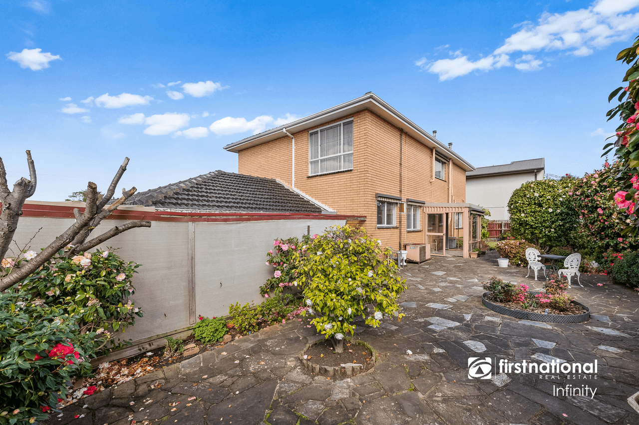 22 Sherwood Crescent, Dandenong North, VIC 3175