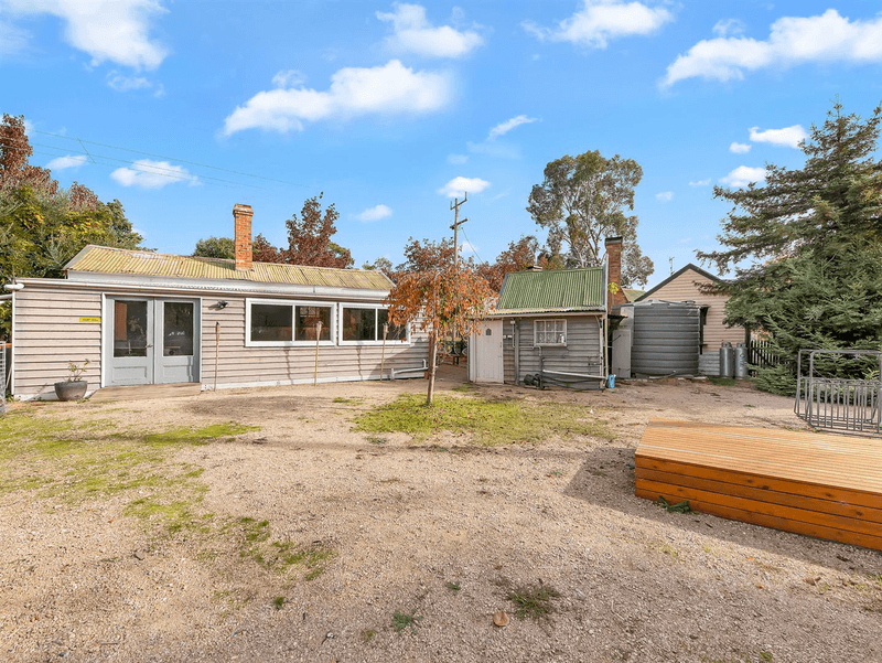 99 Main Street, ELDORADO, VIC 3746