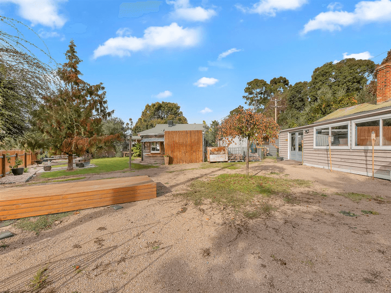 99 Main Street, ELDORADO, VIC 3746