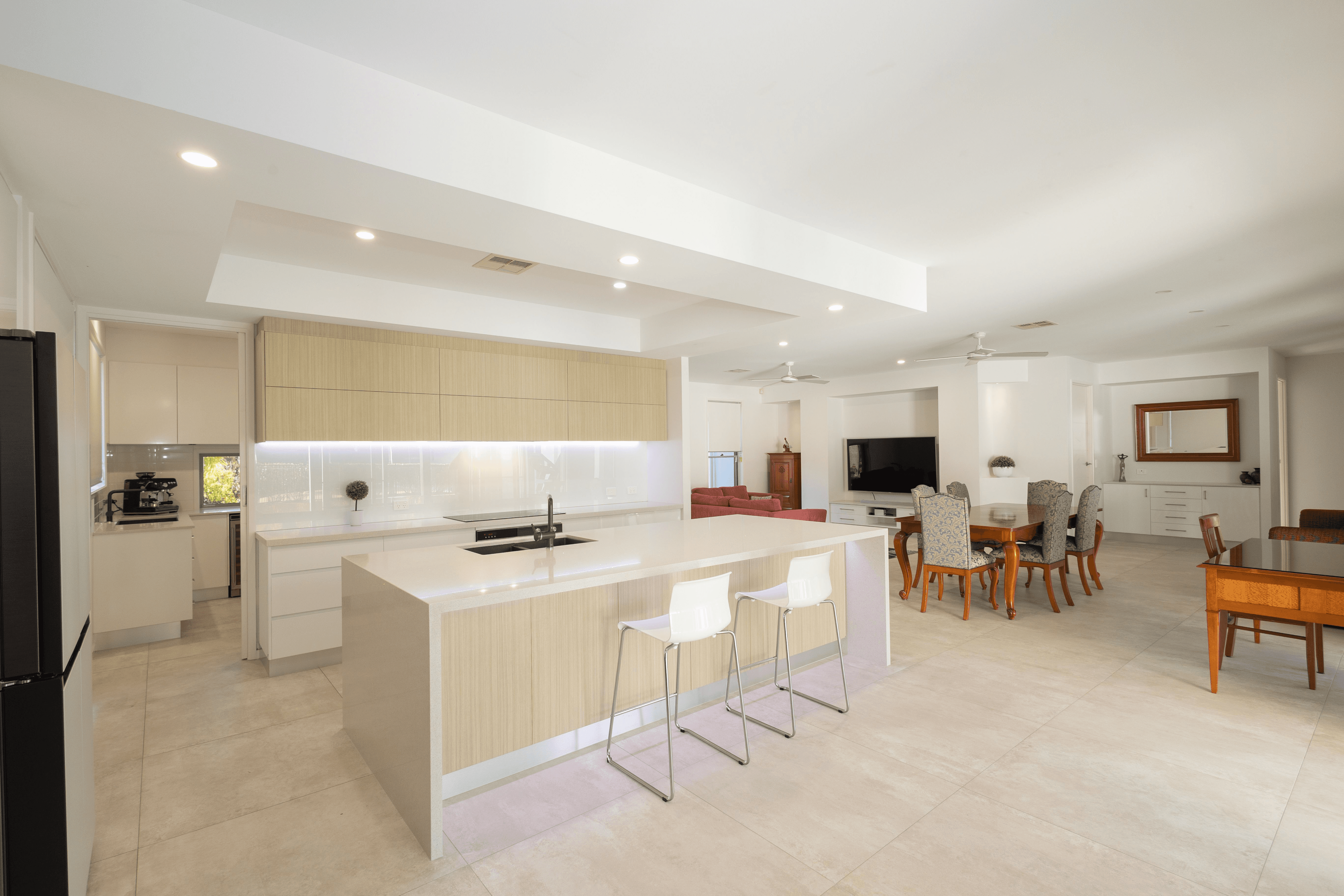 37 Apple Gum Place, Palmview, QLD 4553