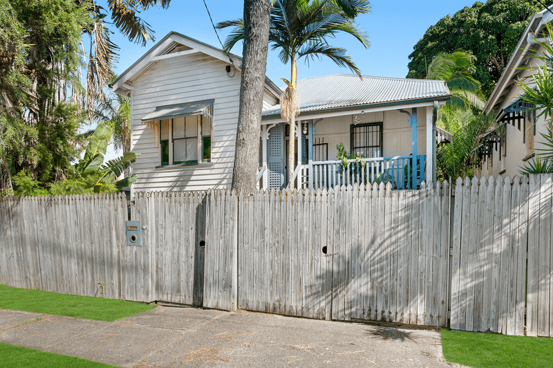 16 Gray Street, SOUTHPORT, QLD 4215